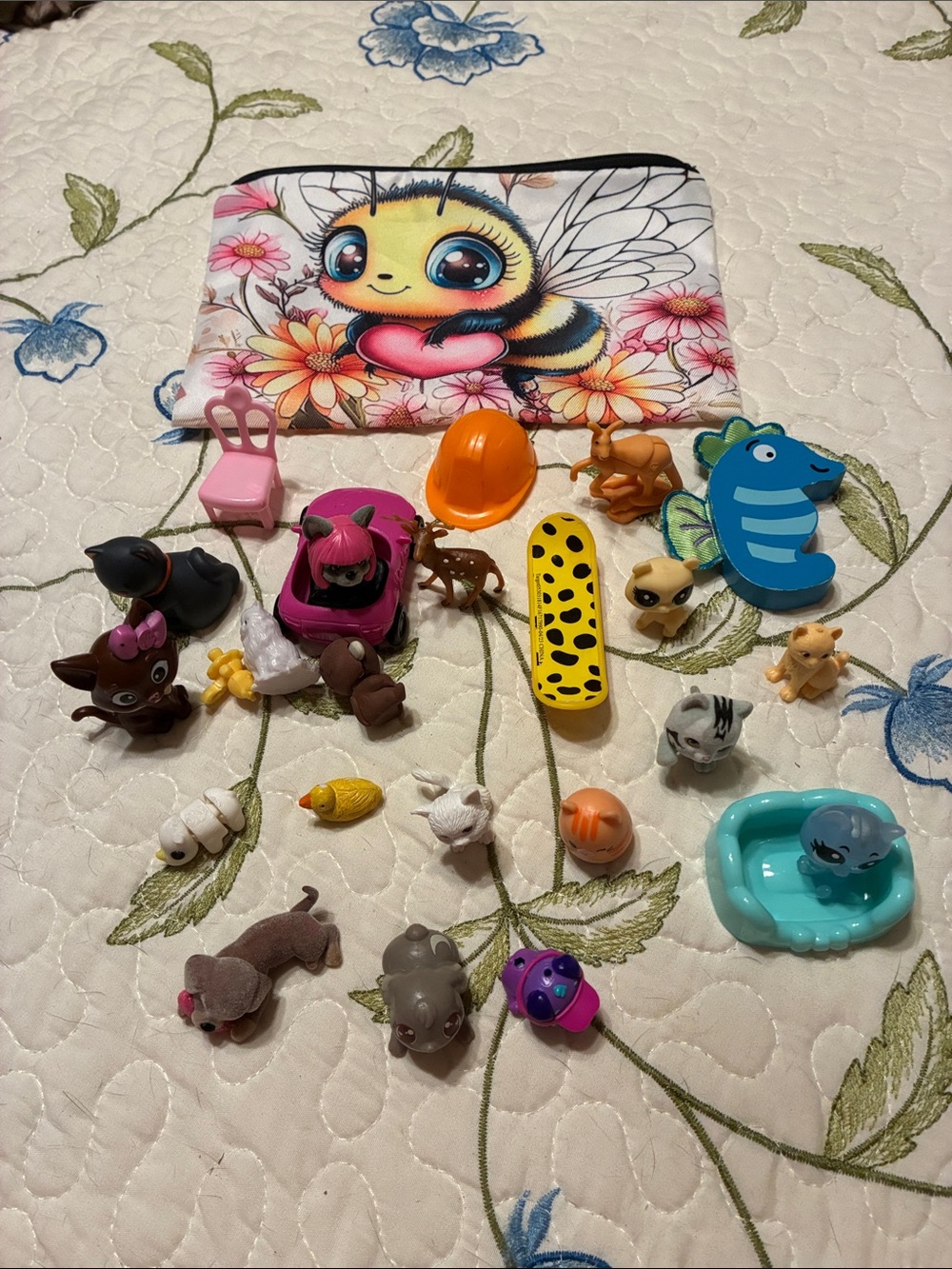 Cute Bee Print Zipper Pouch - Colorful Floral Bee W/Small Figurines